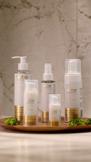 Ultra nawilżający tonik do twarzy z tripeptydem miedziowym, niacynamidem i kwasem laktobionowym - obrazek 4