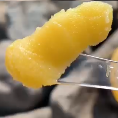 Balsam do ciała Energetyzująca Marakuja – konsystencja masła zamieniającego się w jedwabisty olejek, bogata pielęgnacja skóry